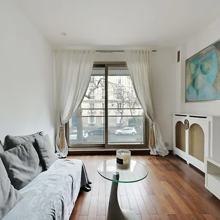 Apartment Superb Apartment- 2p Ternes - Av Wagam - Bail Mobilite *
