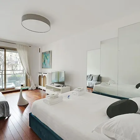 Superb Apartment- 2p Ternes - Av Wagam - Bail Mobilite Paris